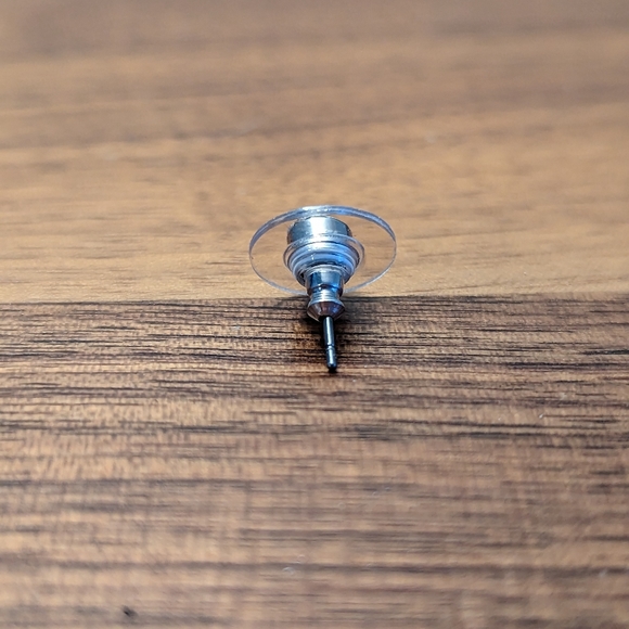 4 for $25 - Ear Cuff earrings - ALDO - Picture 6 of 7